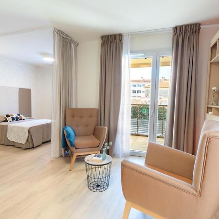 Zenao Frejus Aparthotel Bagian luar foto