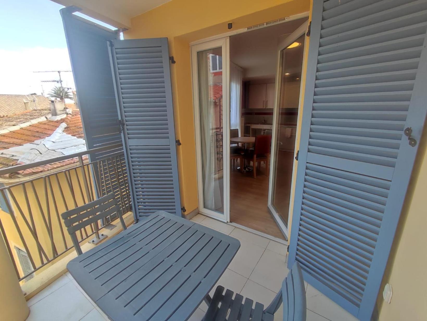 Zenao Frejus Aparthotel Bagian luar foto