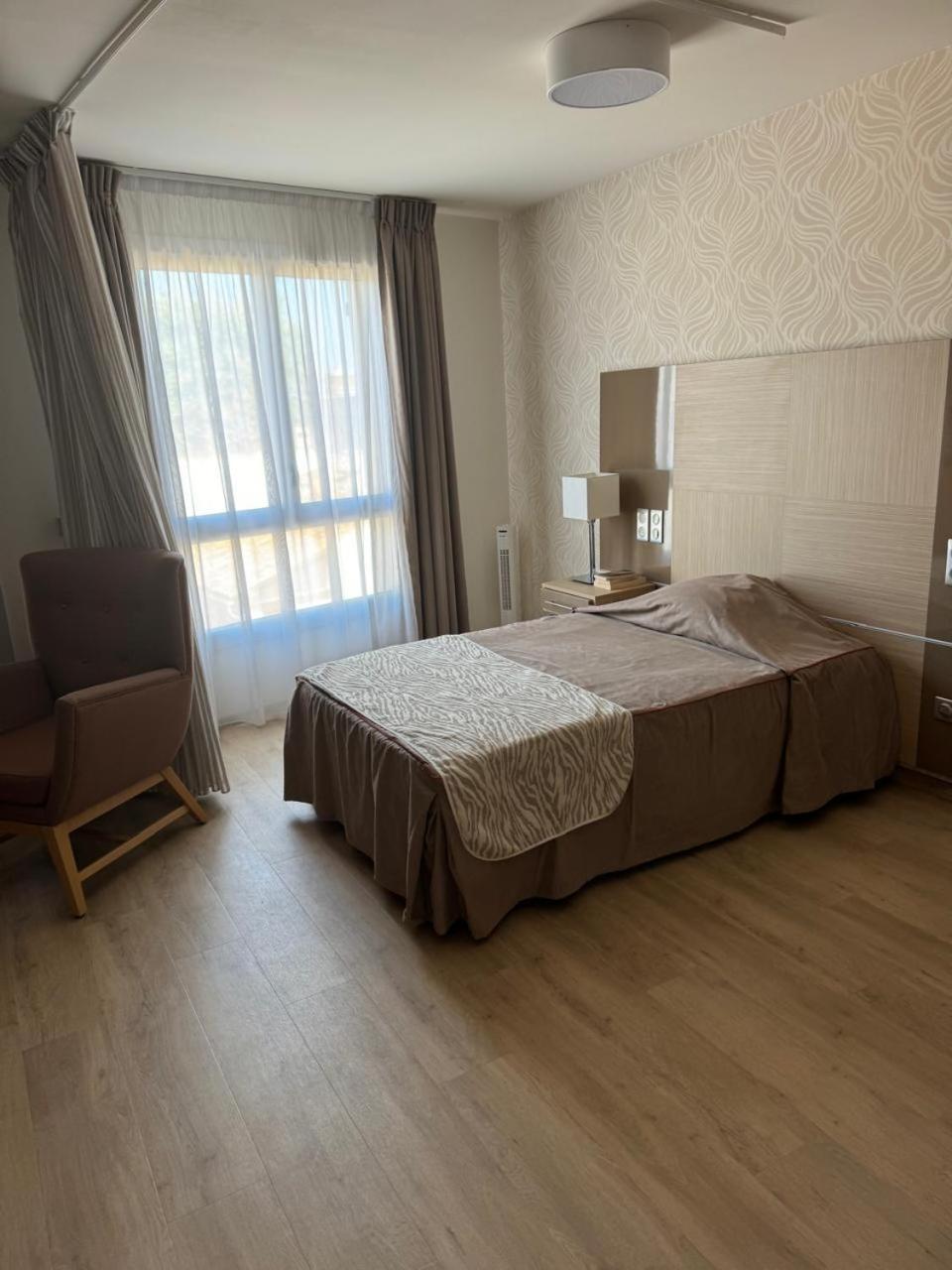 Zenao Frejus Aparthotel Bagian luar foto